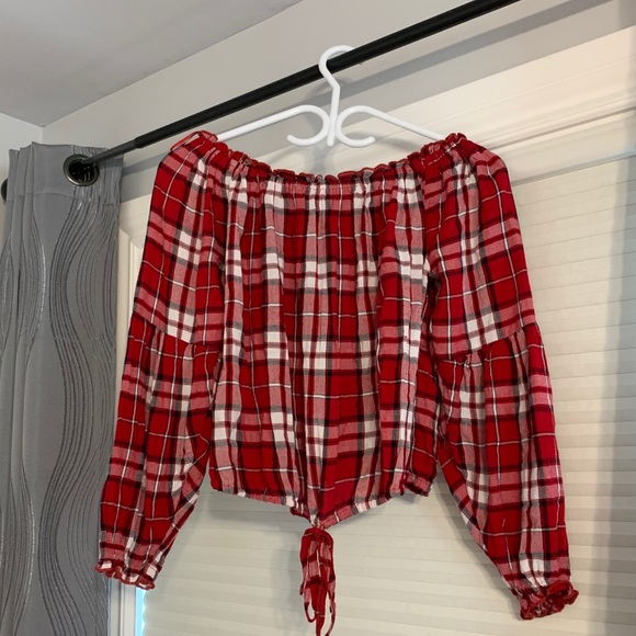 Hollister Off the shoulder Shirt - Picture 1 of 2